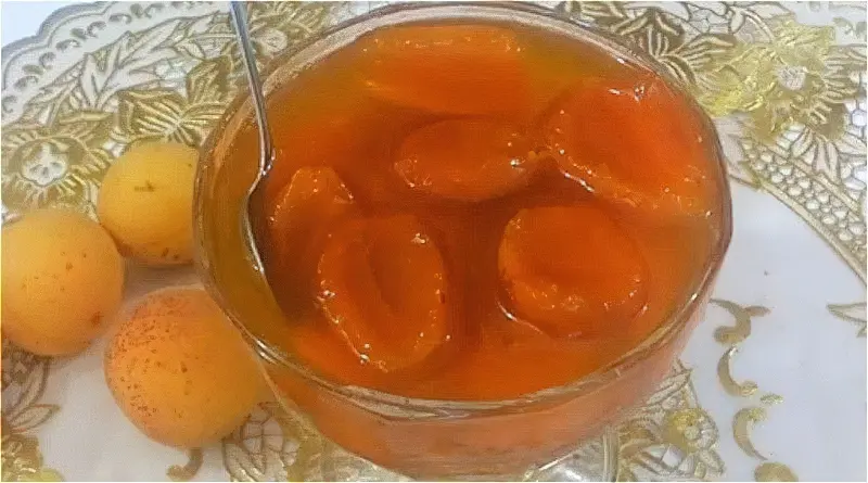 варення з абрикосів часточками в сиропі